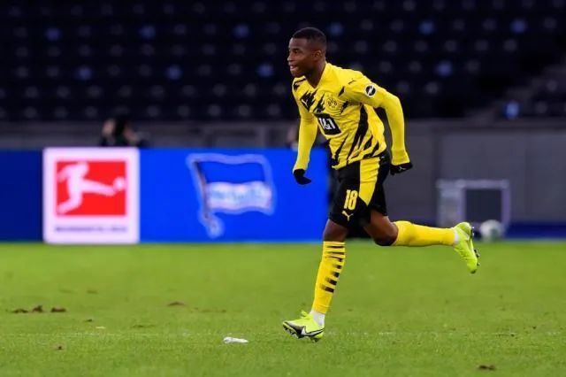  穆科科刷新纪录，16岁天才成最年轻进球者  